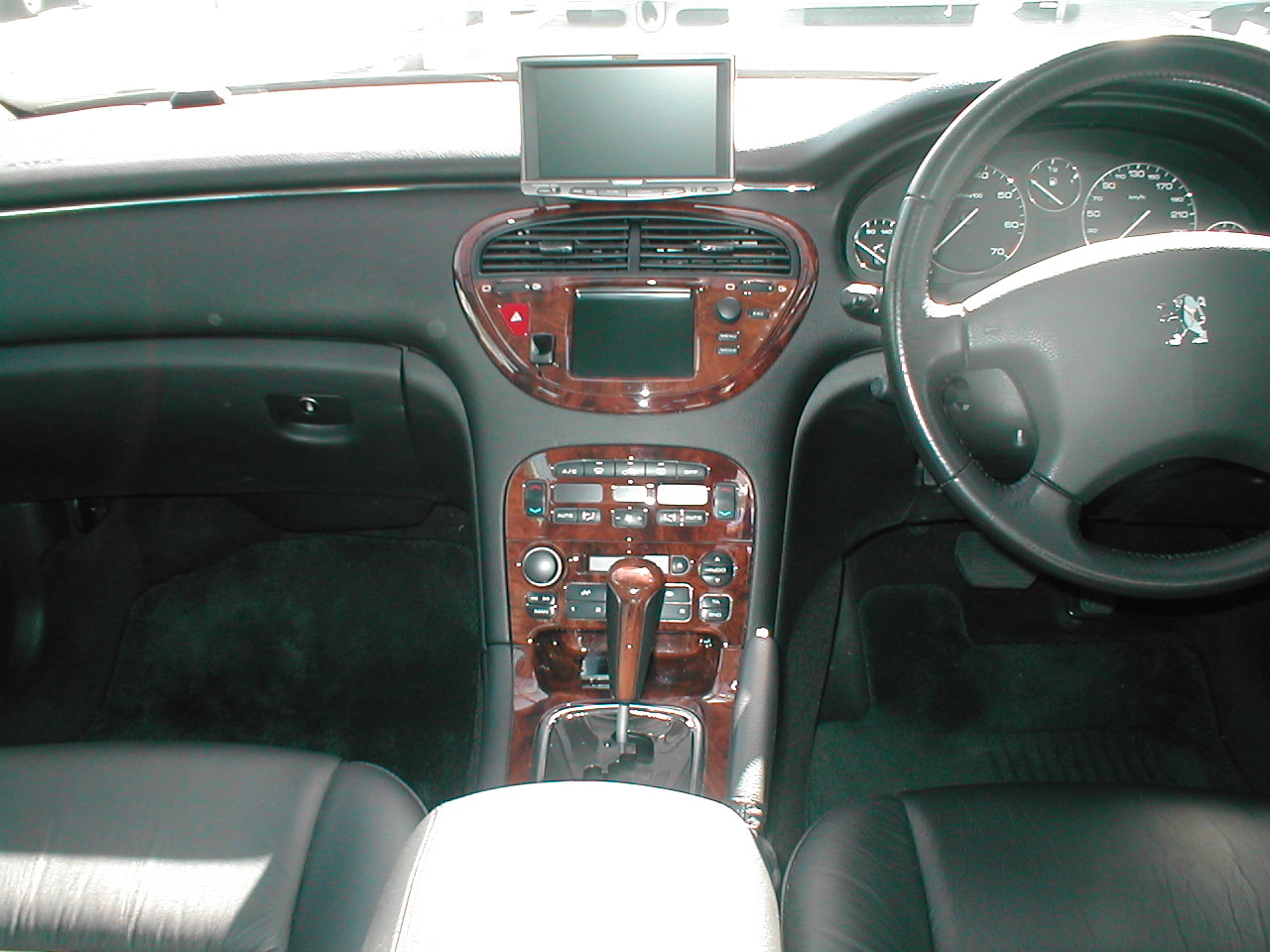 PEUGEOT　６０７ ご紹介第２弾！