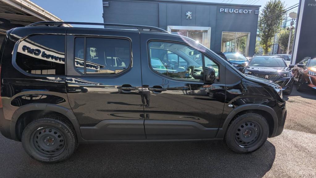 ＜新車入庫のお知らせ＞リフター　※カタログ設定外モデル