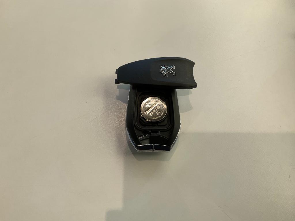 スマートキー電池交換。